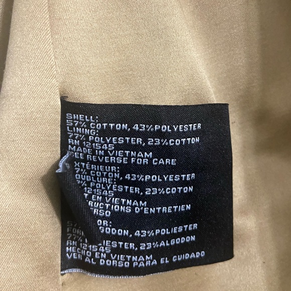 LONDON FOG HOODED TRENCH COAT- XS TAN IN EXCELLENT CONDITION. BUTTON DOWN/BELTED - Picture 6 of 6